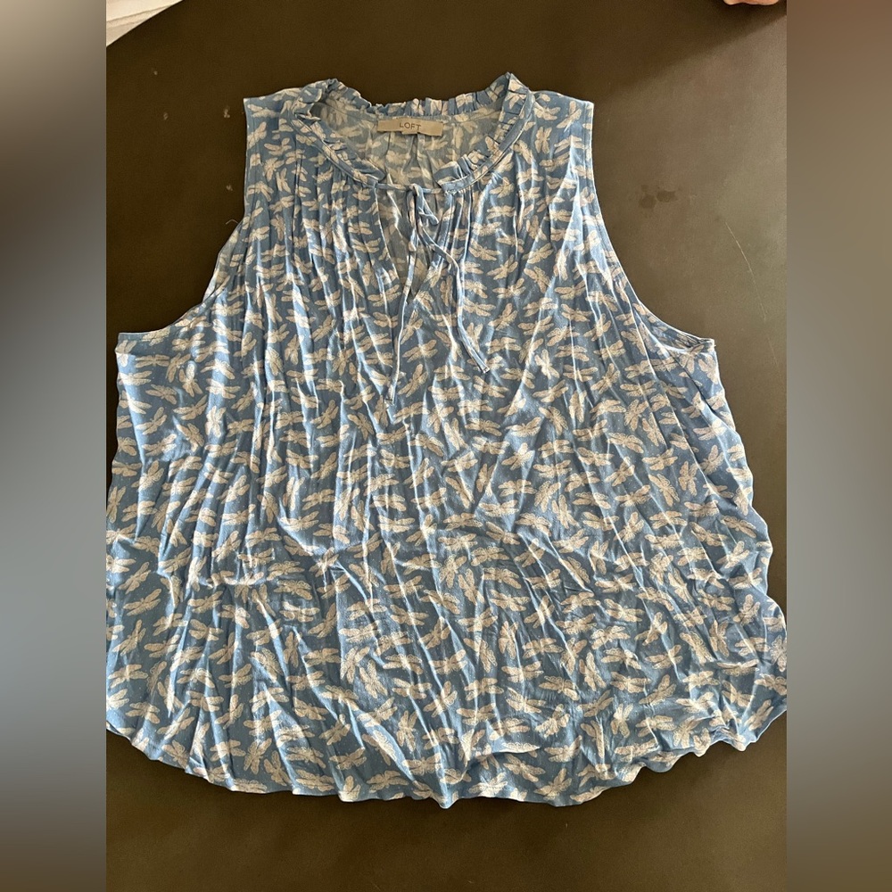 LOFT Women’s Blue and White Butterfly Sleeveless Shell Top, size XXL